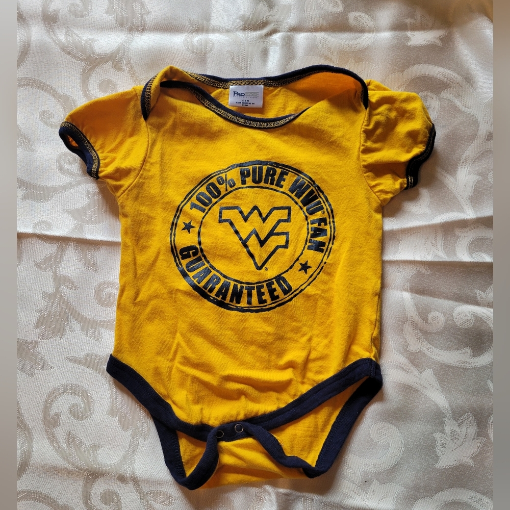WV onesie infant size 6-9 mos